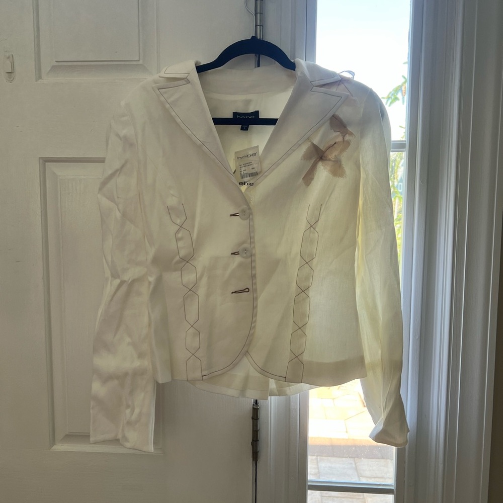 Bebe White Womens Suit with Bow Accent